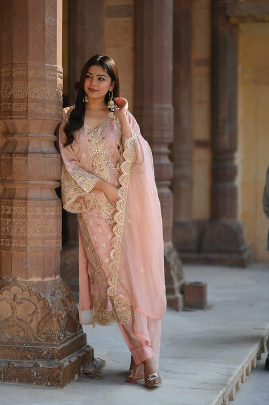 Subhraya Pink Floral Thread Work Straight Kurta